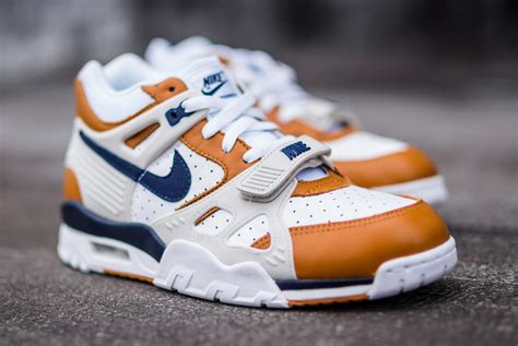 nike air trainer 3